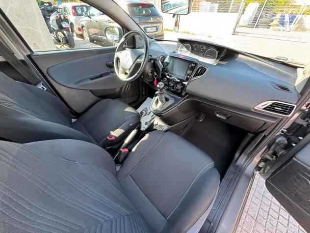 LANCIA YPSILON - NEOPATENTATI -PREZZO VERO - Foto 9