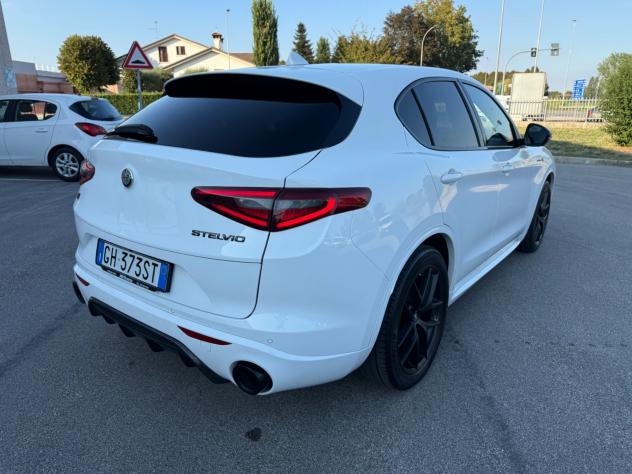 Alfa Romeo Stelvio 2.2 210 CV AT8 Q4 Veloce T - Foto 4