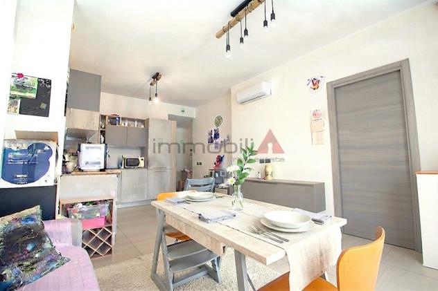 Luminoso Bilocale con Terrazzo, Cantina e Box a Brugherio (MB) – Libero Subito Euro 197.000,00 - Foto 17