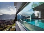 PRESTIGIOSA VILLA SINGOLA CON PISCINA INTERNA A LECCO Falghera