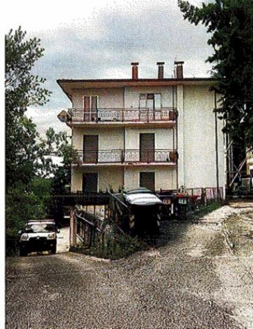 Immobile in asta di 95 m², box auto doppio in vendita a Nocera Umbra - Foto 2
