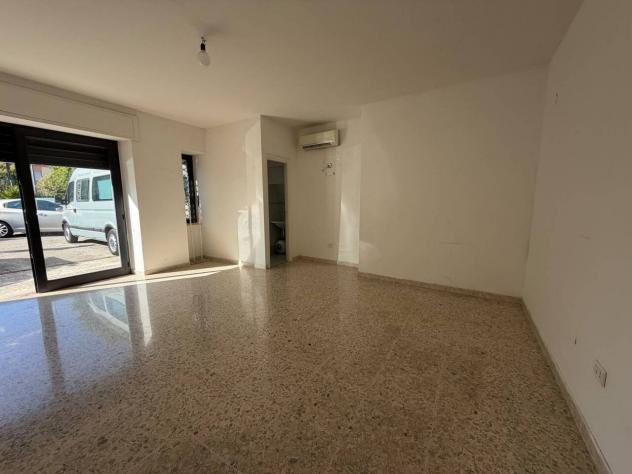 1 Vetrina in affitto a Frosinone - Foto 3
