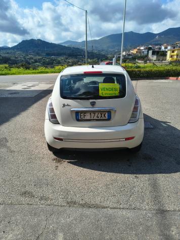 Lancia Ypsilon 1.2 69 CV DIVA - Foto 3