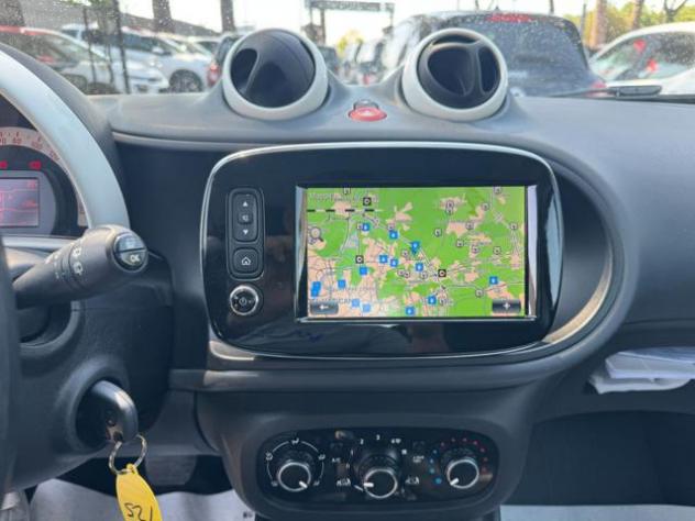 SMART ForTwo 1.0cc 71cv AUTOMATICA rif. 23910236 - Foto 10