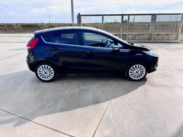 Ford Fiesta 1.6 TDCi 90CV 5 porte DPF Titanium - Foto 3