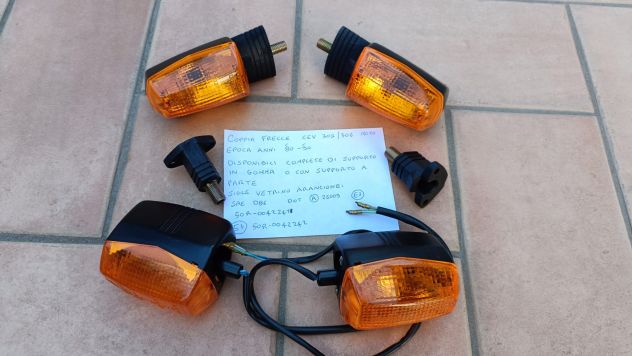 Freccia vetrino coppia frecce ciclomotore moto Cagiva Honda Guzzi CEV 305 306
