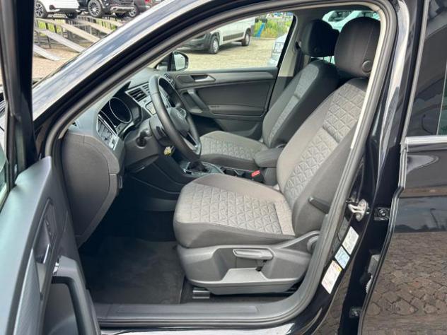 VOLKSWAGEN Tiguan 2.0 TDI 150 CV SCR DSG Life rif. 24101693 - Foto 8