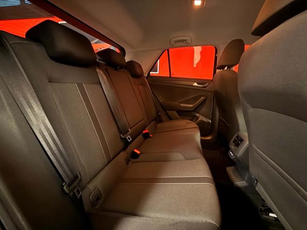 Volkswagen T-Roc 2.0 TDI IVA ESPOSTA - Foto 10