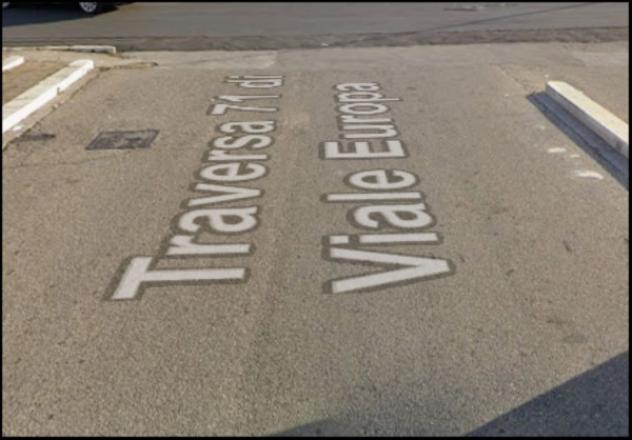 Immobile in asta di 20 m², box auto in vendita a Bari - Foto 2