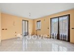 Villa di 200 m² con 5 locali e box auto in vendita a Druento