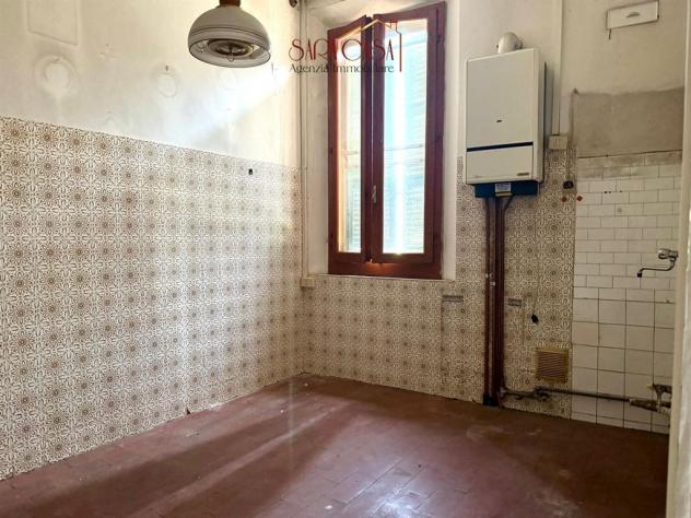 IMMOBILE CON TRE UNITA' ABITATIVE, CORTE E GARAGE DOPPIO - Foto 10