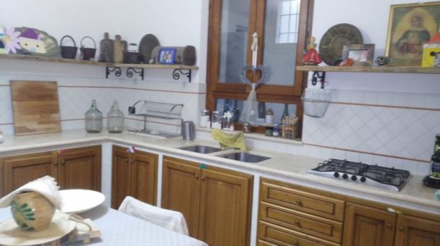 Orvieto (Fraz. Canale) - Vendesi abitazione semi-indipendente con garage e giardino nel circondario di Orvieto
