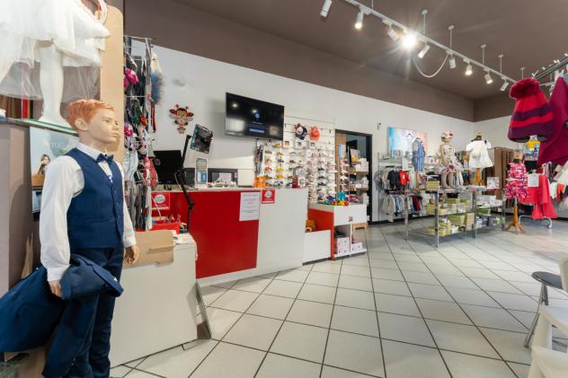 Abbigliamento in vendita a Belpasso - Foto 16