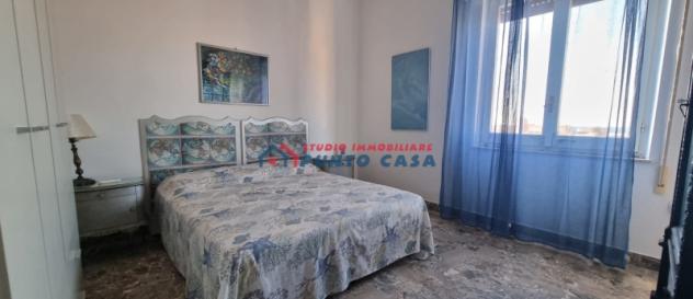 CENTRO STORICO - Corso Italia - Appartamento arredato al 6° piano c/a - 140 mq ca, 4 vani+acc., con vista sulla città. Euro 600 CL G - Foto 9