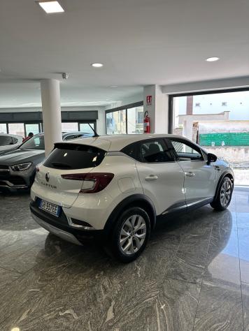 Renault Captur TCe 100 CV GPL Equilibre - Foto 4