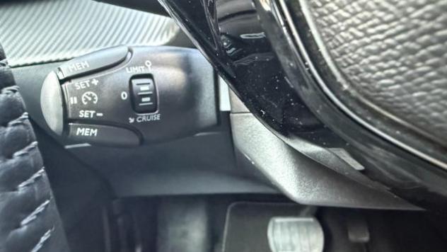 PEUGEOT 2008 1.2Hybrid 145CV e-DCS6 ALLURE*FULL LED*CARPLAY* rif. 24046981 - Foto 8