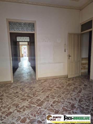 Capaci – Corso Vittorio Emanuele Ampio appartamento di 130 mq - Foto 9