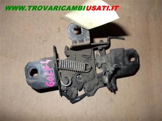 SERRATURA COFANO ANT. VOLKSWAGEN GOLF (1J)  Carrozzeria  Lamierati esterni  Cofano  Serratura cofano VOLKSWAGEN - GOLF 4 - 01-08-1997 - 01-11-2003