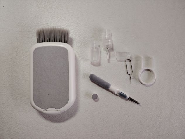 Stock nuovo kit pulizia elettronica (AirPods, tastiera, PC) ideale per rivendita - Foto 8