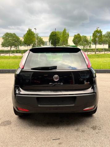 Fiat Punto Evo 1.4 Neopatentati - Foto 6