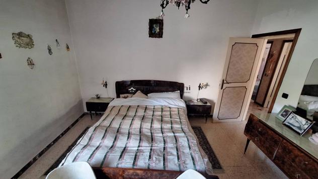 FOSSOMBRONE: A fossombrone, in zona residenziale e tranquilla, proponiamo in vendita una spaziosa casa in un piccolo contesto abitativo risalente agli - Foto 8