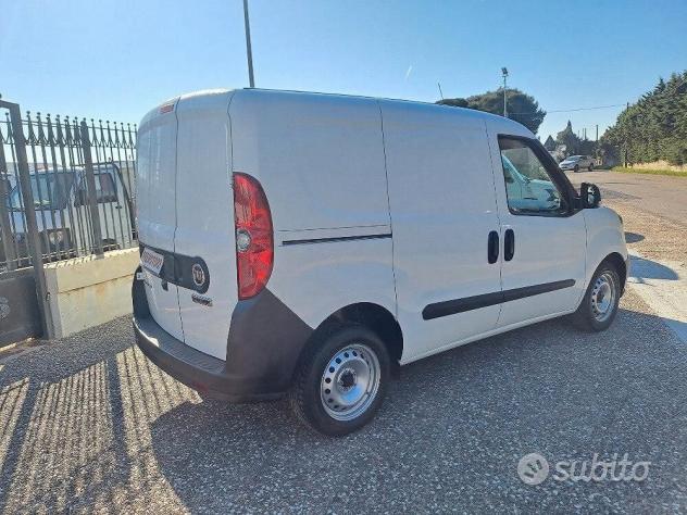 Fiat doblo 1.6 mj 2023 3 posti full optional garan - Foto 6