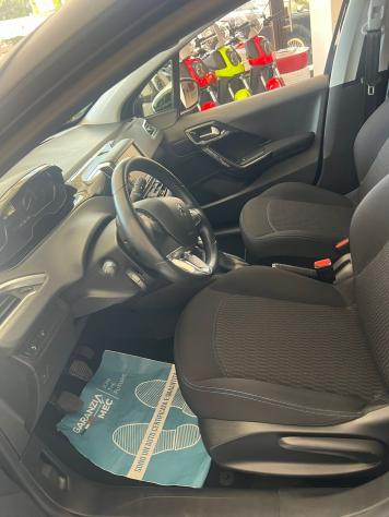 Peugeot 208 BlueHDi 75 5 porte Allure - Foto 8