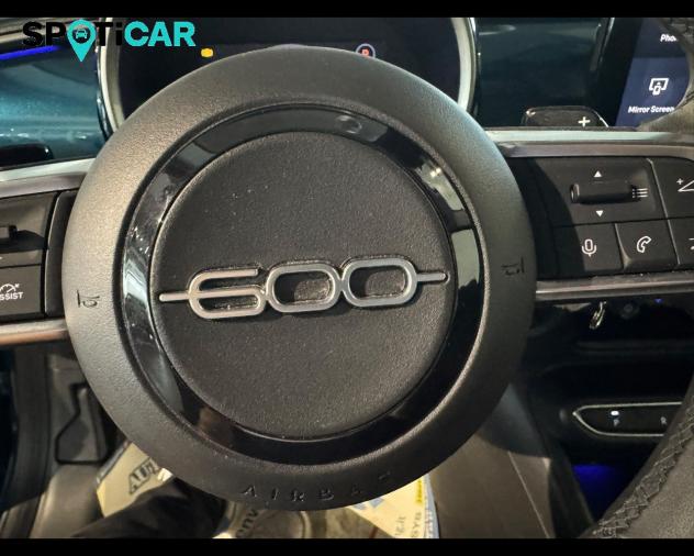 FIAT 600 IV 1.2 hybrid 110cv auto - Foto 9