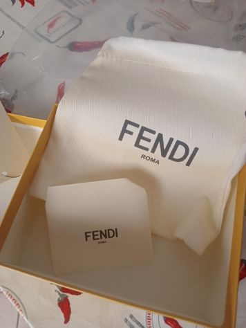 Vendo portafoglio Fendi originale