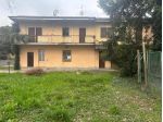 Vendesi appartamento con sottotetto e  giardino privato di 200mq