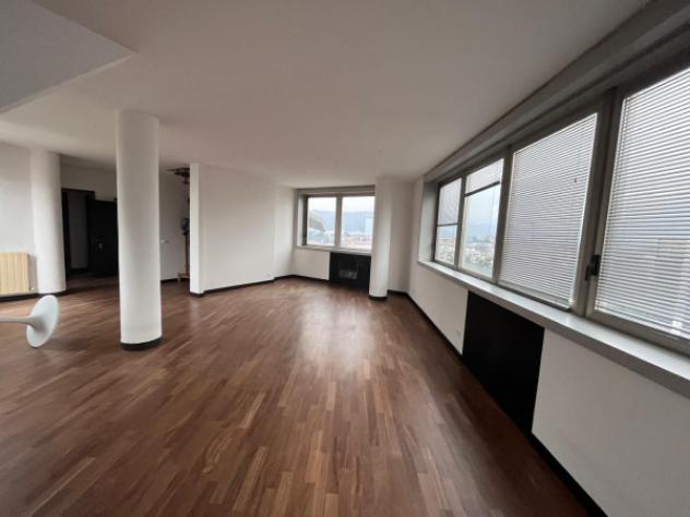 Immobile di 160 m² con 4 locali in affitto a Brescia - Foto 10