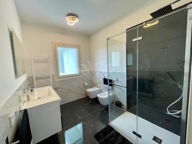 VILLA di 12 vani e di 180 mq (PIETRASANTA) rif. 442/VV - Foto 17