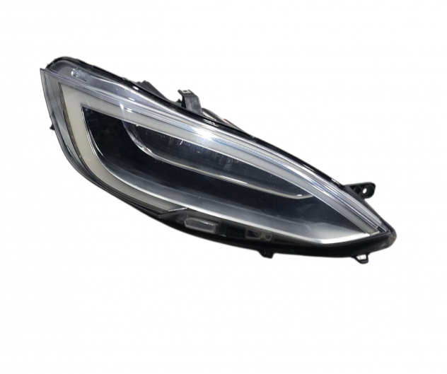 FARO ANTERIORE DESTRO TESLA Model S Serie 105357500B (12)