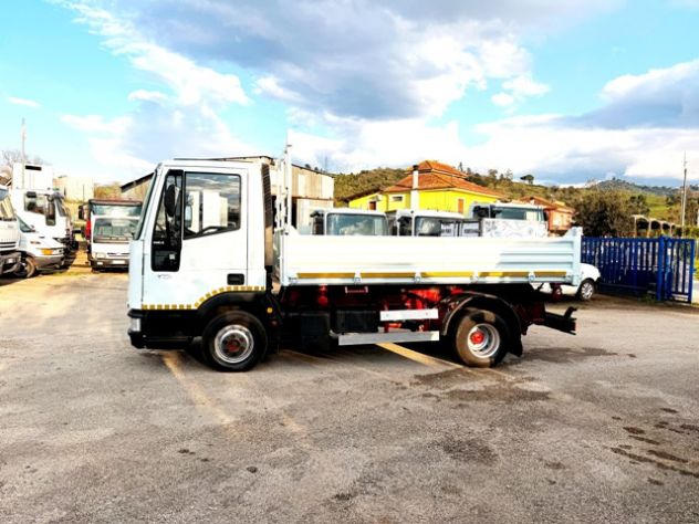 camion iveco eurocargo 60e15 tector ribaltabile