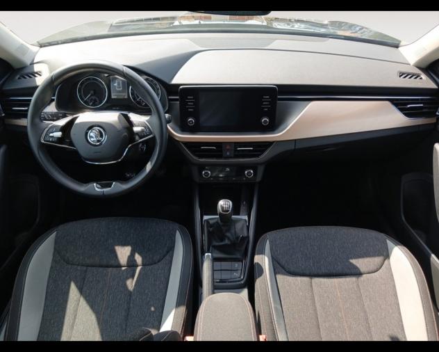 Škoda Kamiq 1.0 TSI 110 CV Black Dots - Foto 10