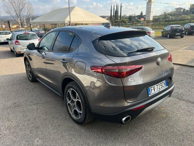 Alfa Romeo Stelvio 2.2 Turbodiesel 190 CV AT8 Q4 Executive - Foto 5