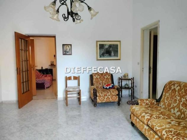 V2618 - In vendita casa singola con due garage e giardino in periferia lato Trapani - Foto 4