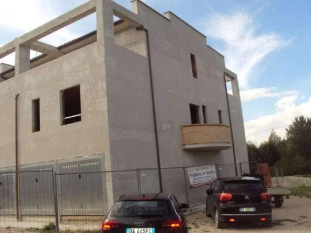Immobile in asta di 120 m², box auto in vendita a Trevi - Foto 13