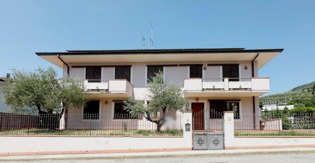 Villa in vendita a Santa Lucia - Uzzano 470 mq Rif: 1344644
