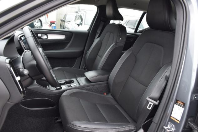 Volvo XC40 D3 Geartronic Momentum - Foto 8