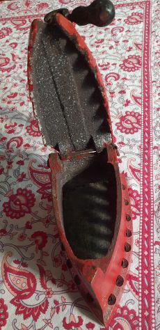 Ferro da stiro in ghisa rosso vintage - Foto 5