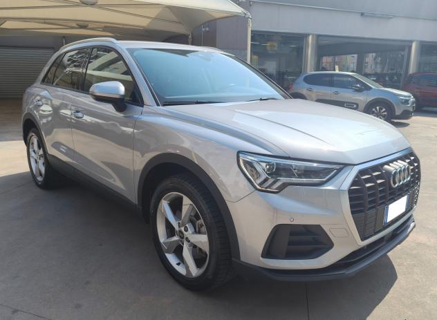 Audi Q3 45 TFSI e S tronic Business - Foto 2