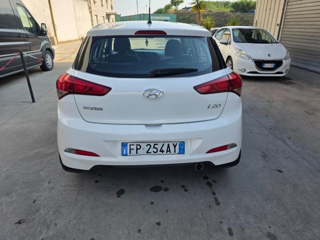 Hyundai i20 1.2 5 porte Tech - Foto 4