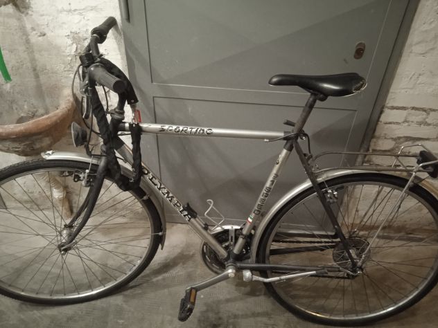 City bike mod. 28 con 18 rapporti marca Olimpia buone condizioni - Foto 3
