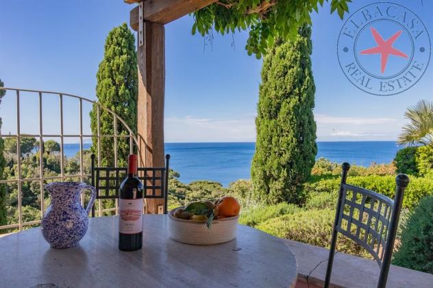 CAPOLIVERI - ELBA - VILLA DI CHARME VISTA MARE E IN PIETRA