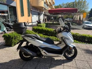 HONDA Forza 300 TUTTO INCLUSO ANCHE PASSAGGIO! MINI RATE rif. 24230097