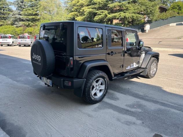 Jeep Wrangler Unlimited 2.8 CRD DPF Rubicon Auto - Foto 7