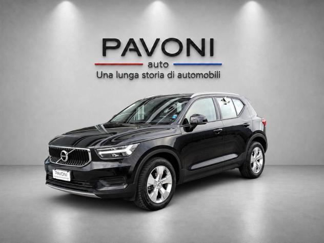 Volvo XC40 T2 automatico Momentum Core