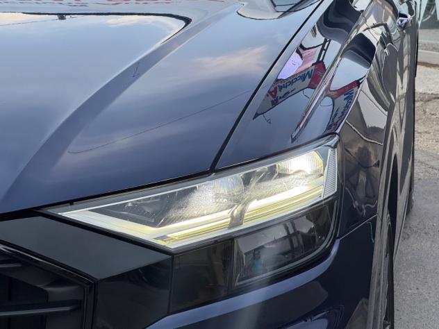 AUDI Q8 45 TDI 231 CV S-LINE TETTO R22 FULL IVA - Foto 5