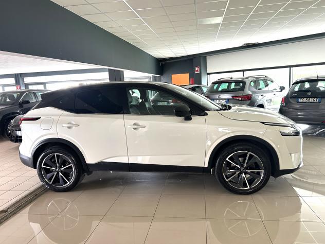 Nissan Qashqai 1.3 MHEV 140 Tekna - Foto 4